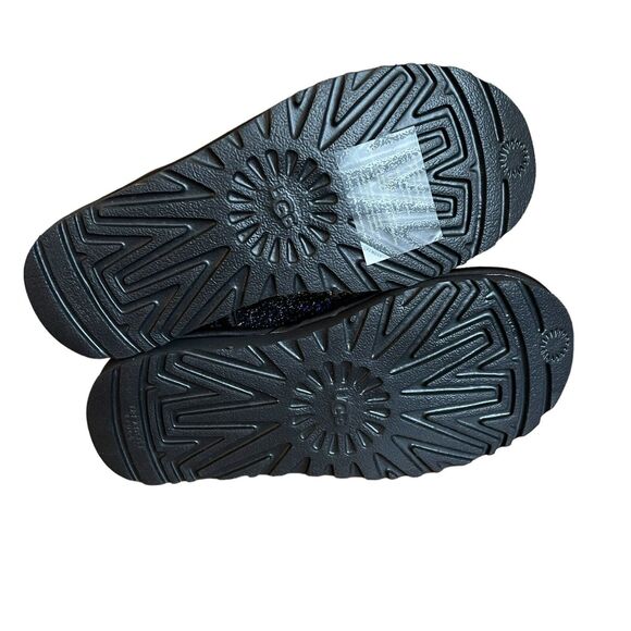 UGG Classic Short Cosmos Boots Size 5 Black With Purple Glitter Sparkle 1105390 - Picture 7 of 7